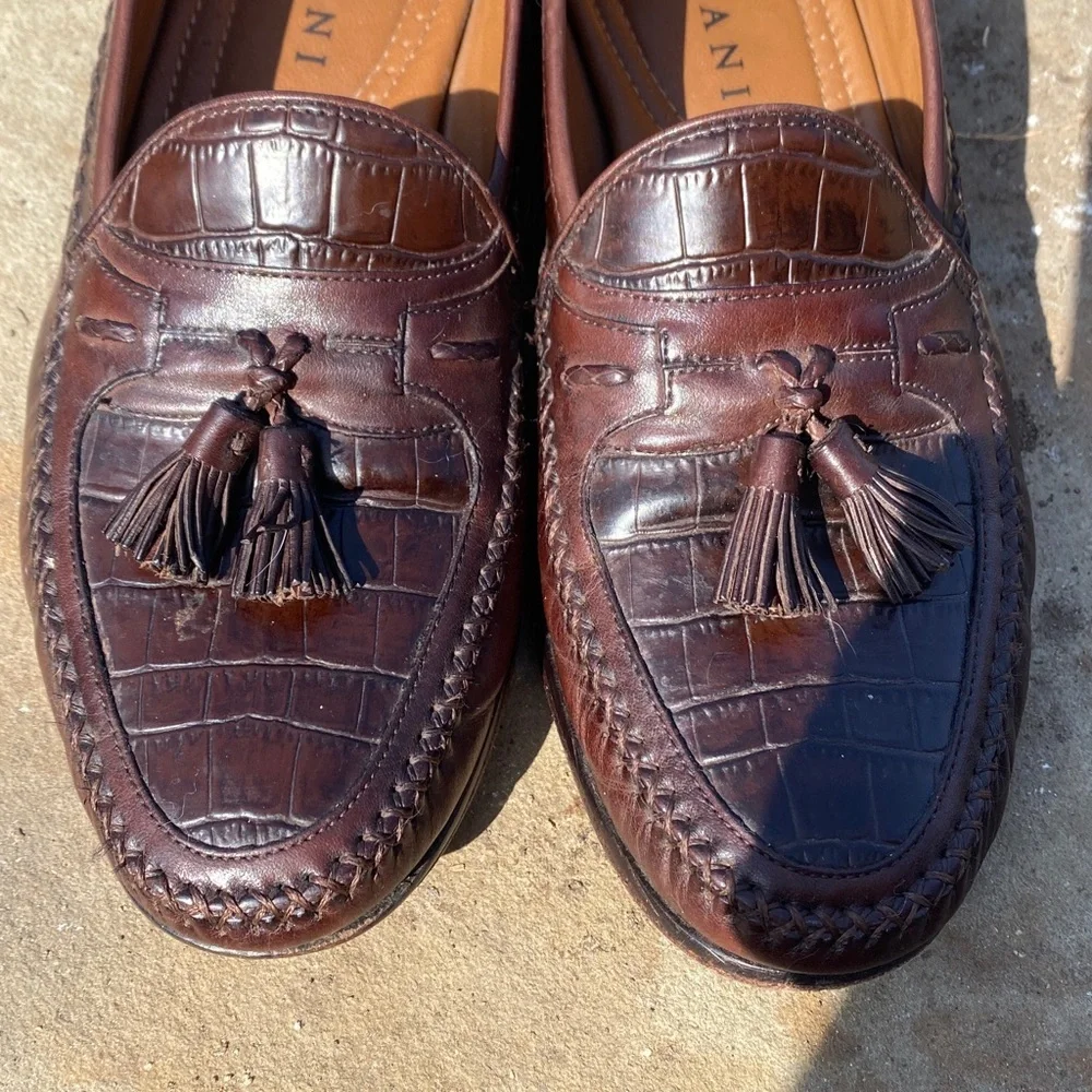 Domani alligator embossed leather pinch tassel slip on loafers size 10 office